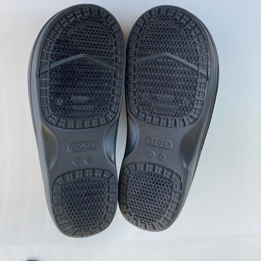 Crocs On The Clock Work Slip On Size 12 - image 5